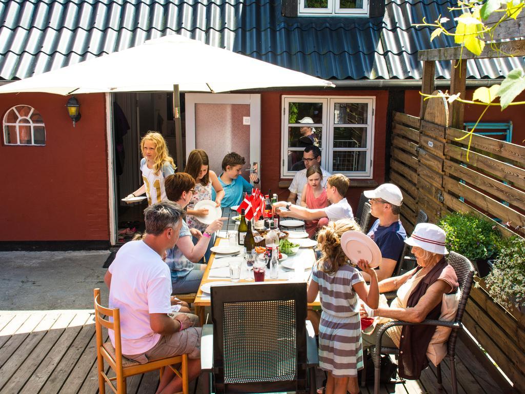 Pyttegården Apartments Gudhjem Eksteriør bilde